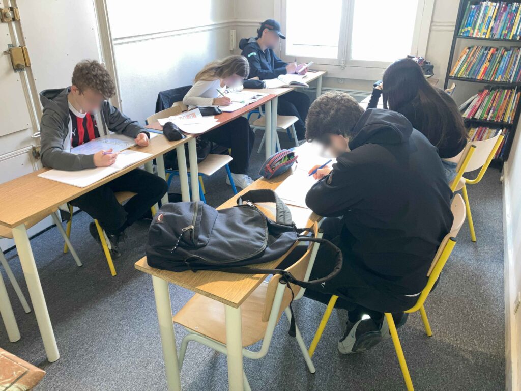 Stage de mathématiques pour le bac 2025 à Paris dans notre salle de cours